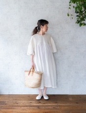 [maison de soil] リネンバックオープンミニピンタックドレス